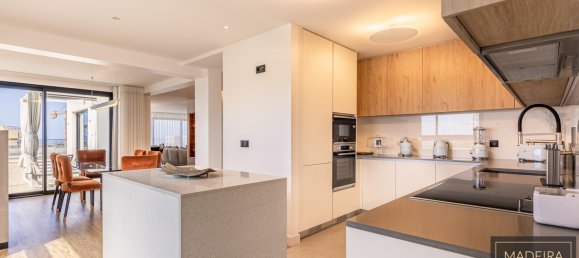 Пентхаус с 5 комнатами в Фуншал, Португалия № 94722 14