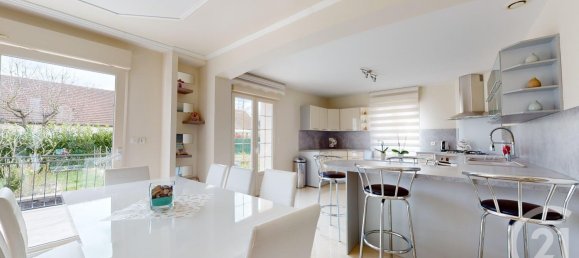 5 bedrooms House in Sezanne, France No. 68197 3