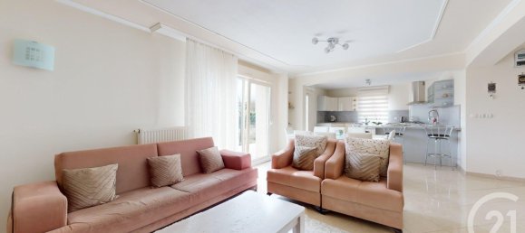 5 bedrooms House in Sezanne, France No. 68197 5