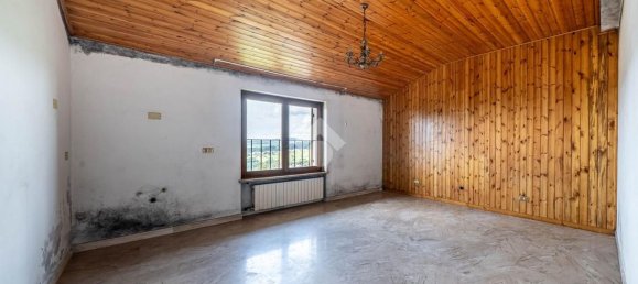 10-salle Villa à Erbezzo, Italy No. 270279 19
