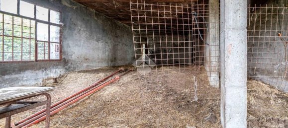 10-salle Villa à Erbezzo, Italy No. 270279 33