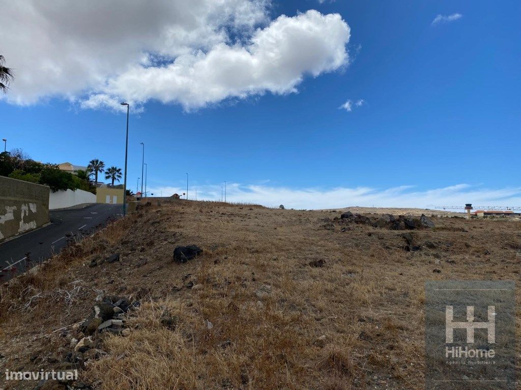 Земельный участок 13400м² в Порту Санту, Португалия № 315775