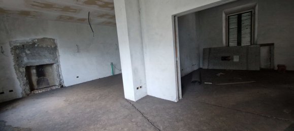 11 rooms Villa in Lucca, Italy No. 139273 2