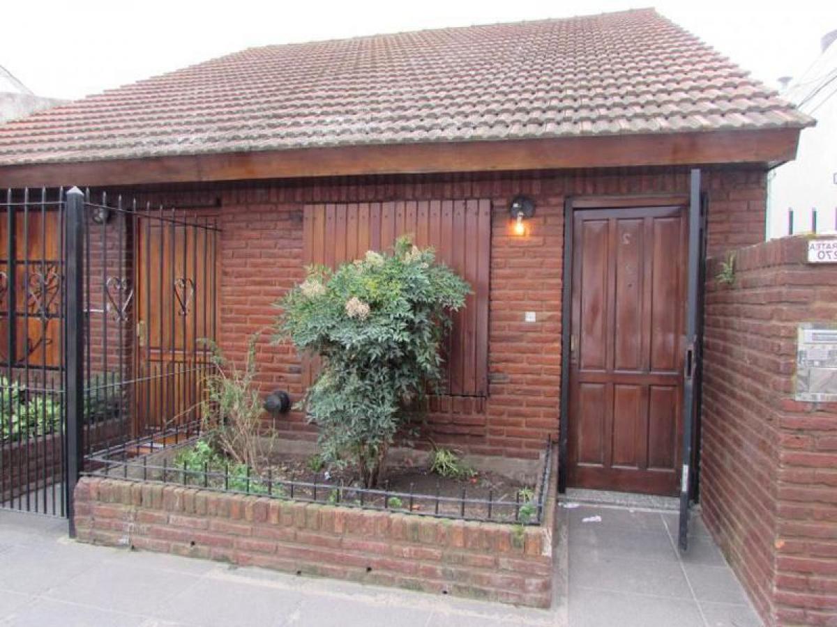 2 Schlafzimmer Haus in Bermudez, Argentina, Nr. 9883