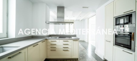 Дом с 5 спальнями в Валенсия, Испания № 178106 16