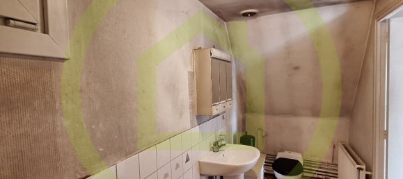 165m² Building in Solesmes, France No. 44846 8