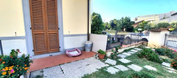 Квартира с 2 комнатами в Прато, Италия № 289105 18