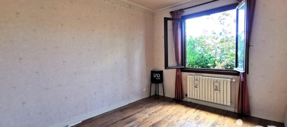 4 bedrooms House in Amilly, France No. 239613 16