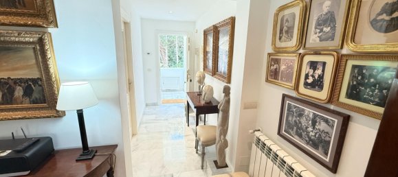 Apartamento de 3 dormitorios en Marbella, Spain No. 166532 24