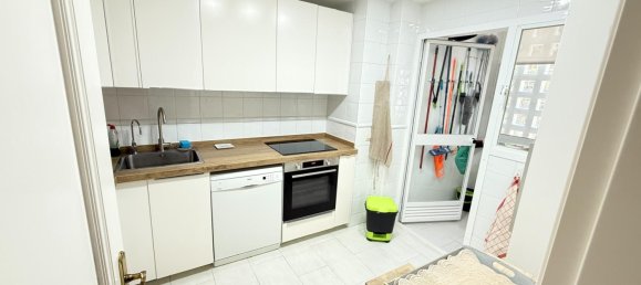 Apartamento de 3 dormitorios en Marbella, Spain No. 166532 27