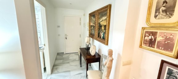 Apartamento de 3 dormitorios en Marbella, Spain No. 166532 25