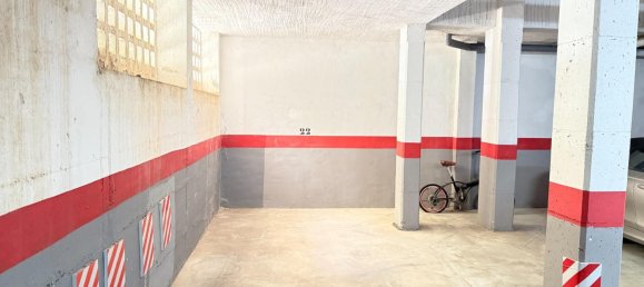 Apartamento de 3 dormitorios en Marbella, Spain No. 166532 8