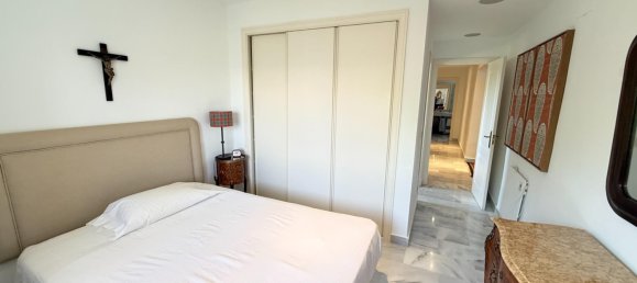 Apartamento de 3 dormitorios en Marbella, Spain No. 166532 29