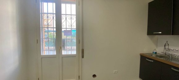 2-salle Appartement à Casalecchio di Reno, Italy No. 176875 6