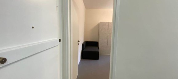 2-salle Appartement à Casalecchio di Reno, Italy No. 176875 10