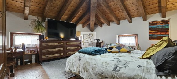 3-salle Appartement à San Zeno di Montagna, Italy No. 211143 13