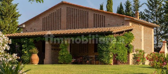 5 rooms Villa in Peccioli, Italy No. 164005 7
