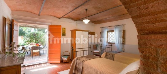 5 rooms Villa in Peccioli, Italy No. 164005 16