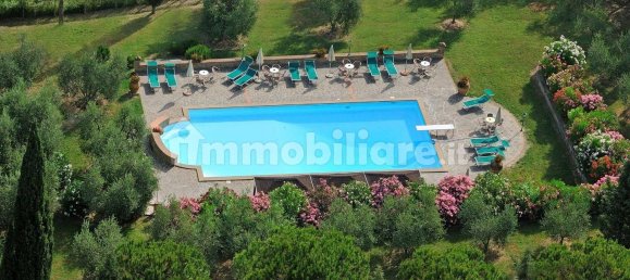 5 rooms Villa in Peccioli, Italy No. 164005 4