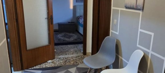 Apartamento de 4 dormitorios en Soliera, Italy No. 372267 9