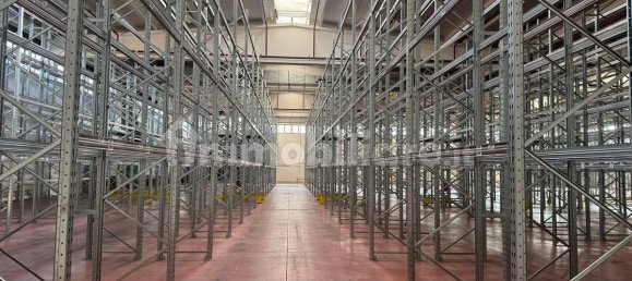 5 rooms Warehouse in Montano Lucino, Italy No. 179603 15