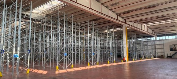 5 rooms Warehouse in Montano Lucino, Italy No. 179603 19