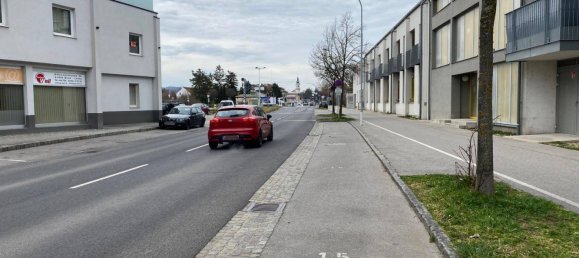 Parkplatz in Bruck an der Leitha, Austria, Nr. 169414 4