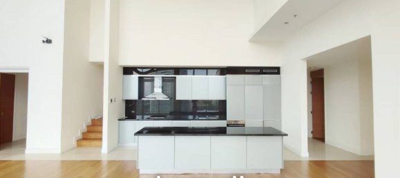 4 bedrooms Condo in Pattaya, Thailand No. 17261 5