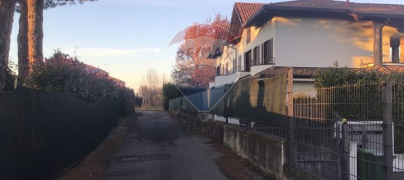 قطعة أرض في Marnate, Italy 1950متر مربع رقم 58241 17