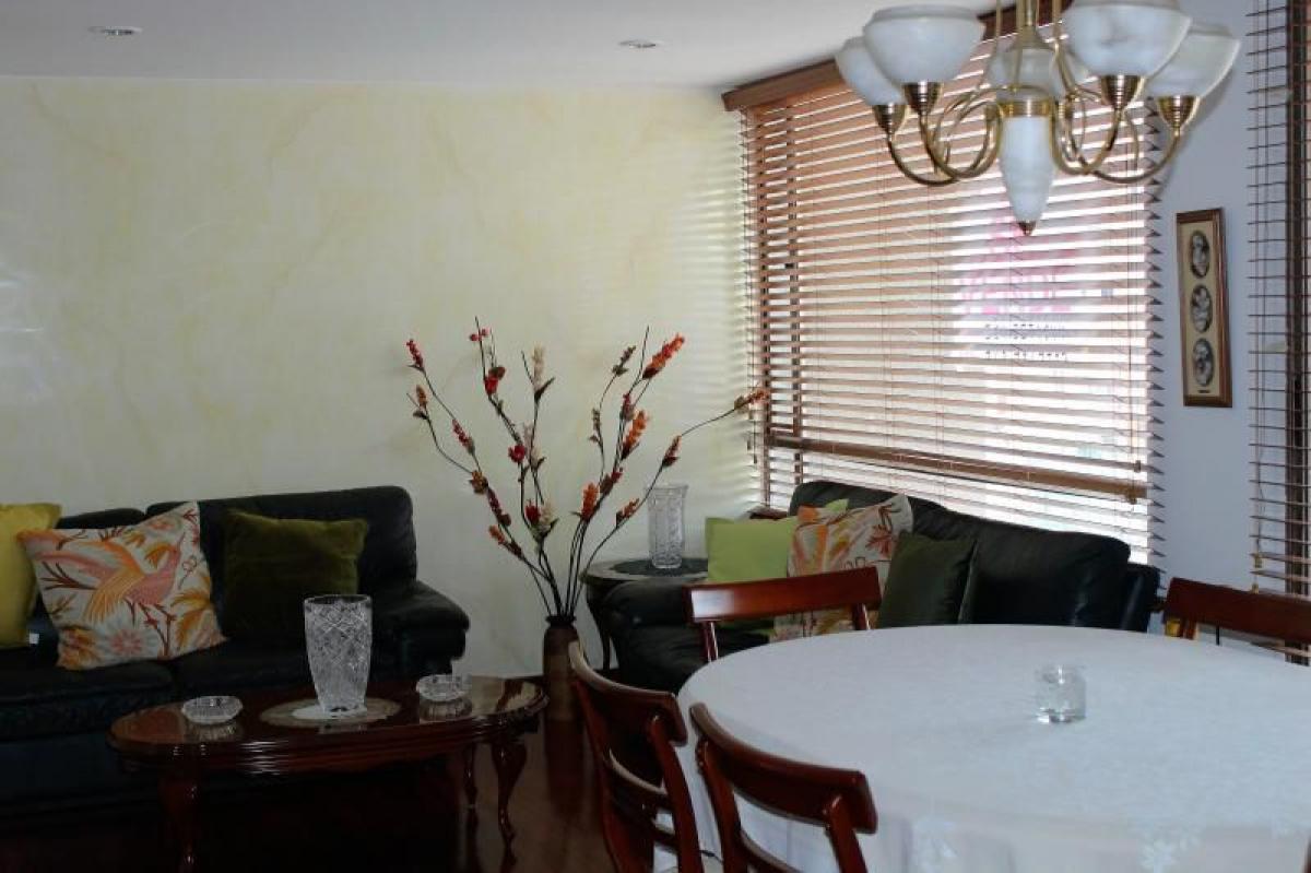 3 bedrooms House in Bogota, Colombia No. 9767