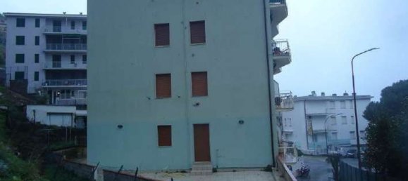 4 Schlafzimmer Wohnung in Varazze, Italy, Nr. 344309 3