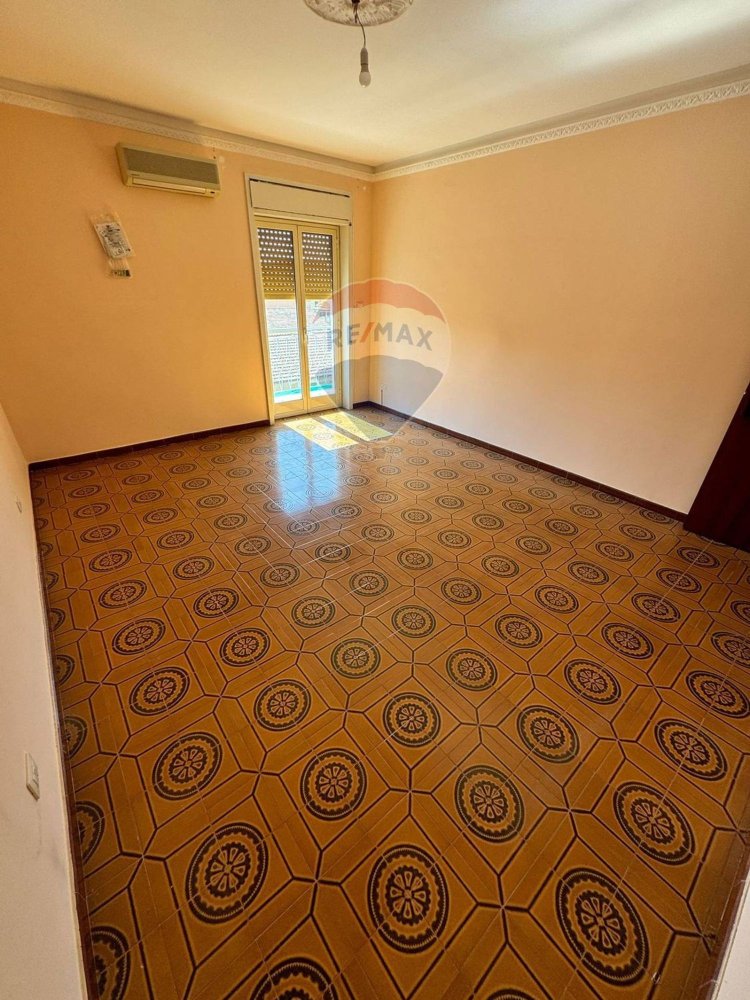 7 rooms Apartment in Augusta, Italy No. 122881