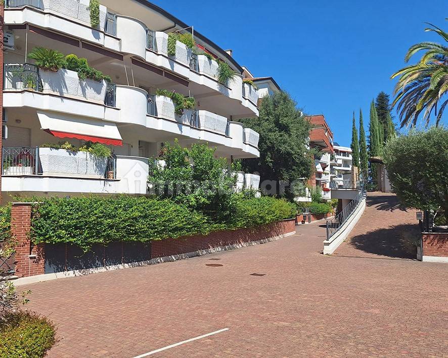 Apartamento de 2 dormitorios en Rome, Italy No. 377982