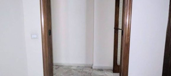 3 rooms Apartment in Naples, Italy No. 16634 4