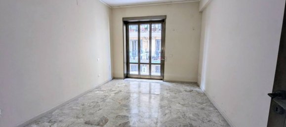 3 rooms Apartment in Naples, Italy No. 16634 18