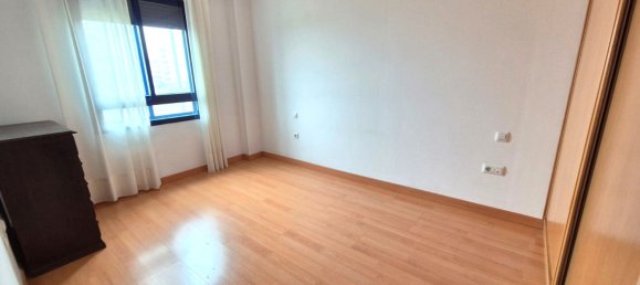 Дуплекс с 3 спальнями в Бадахос, Испания № 186778 24