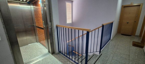 Дуплекс с 3 спальнями в Бадахос, Испания № 186778 12