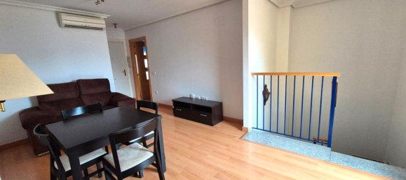 Дуплекс с 3 спальнями в Бадахос, Испания № 186778 3