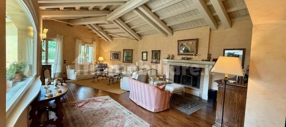 Villa de 3 dormitorios en Biella, Italy No. 298670 10