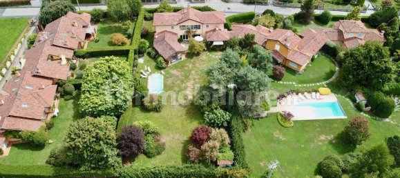 Villa de 3 dormitorios en Biella, Italy No. 298670 6