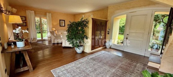 Villa de 3 dormitorios en Biella, Italy No. 298670 9