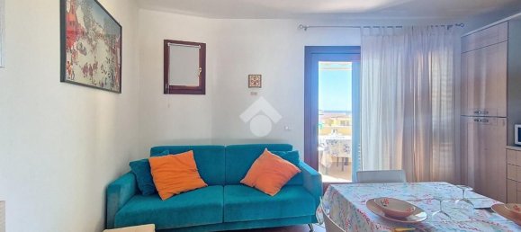 Квартира с 2 комнатами в Кастельсардо, Италия № 260547 8