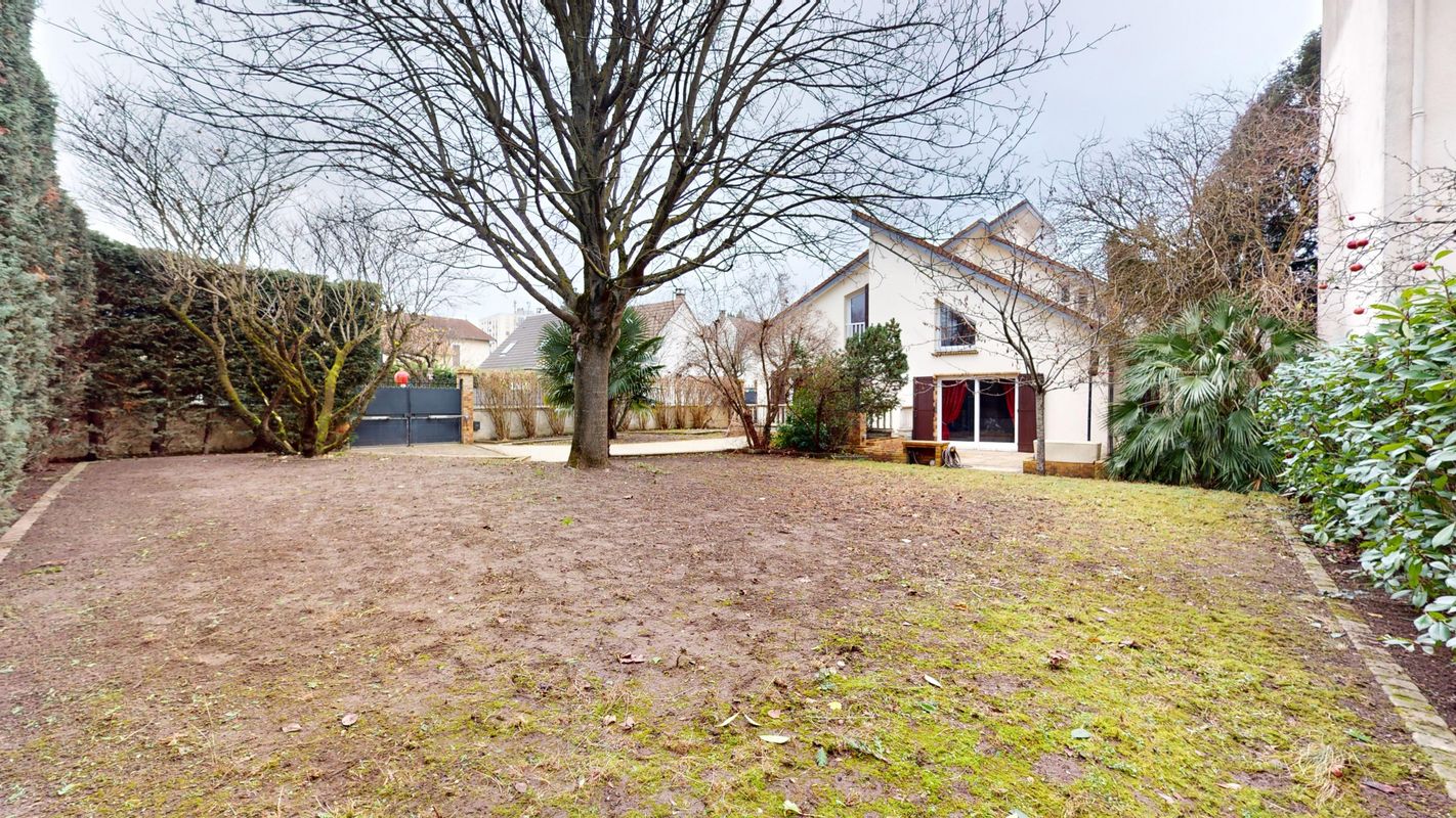 4 غرف نوم منزل في Montigny-les-Cormeilles, France رقم 161716