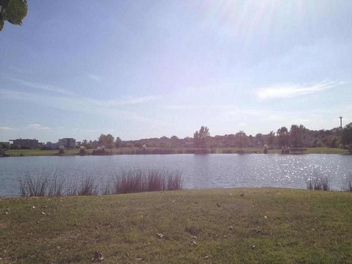  Land in Escobar, Argentina No. 114380