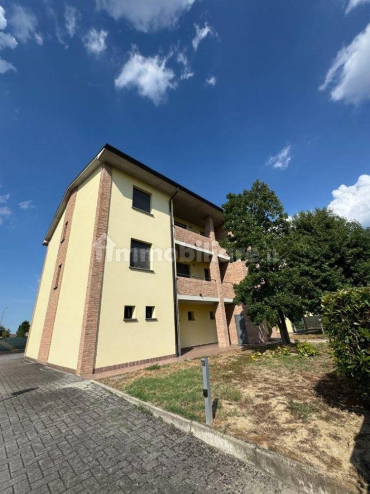 2 bedrooms Apartment in Torrile, Italy No. 283613