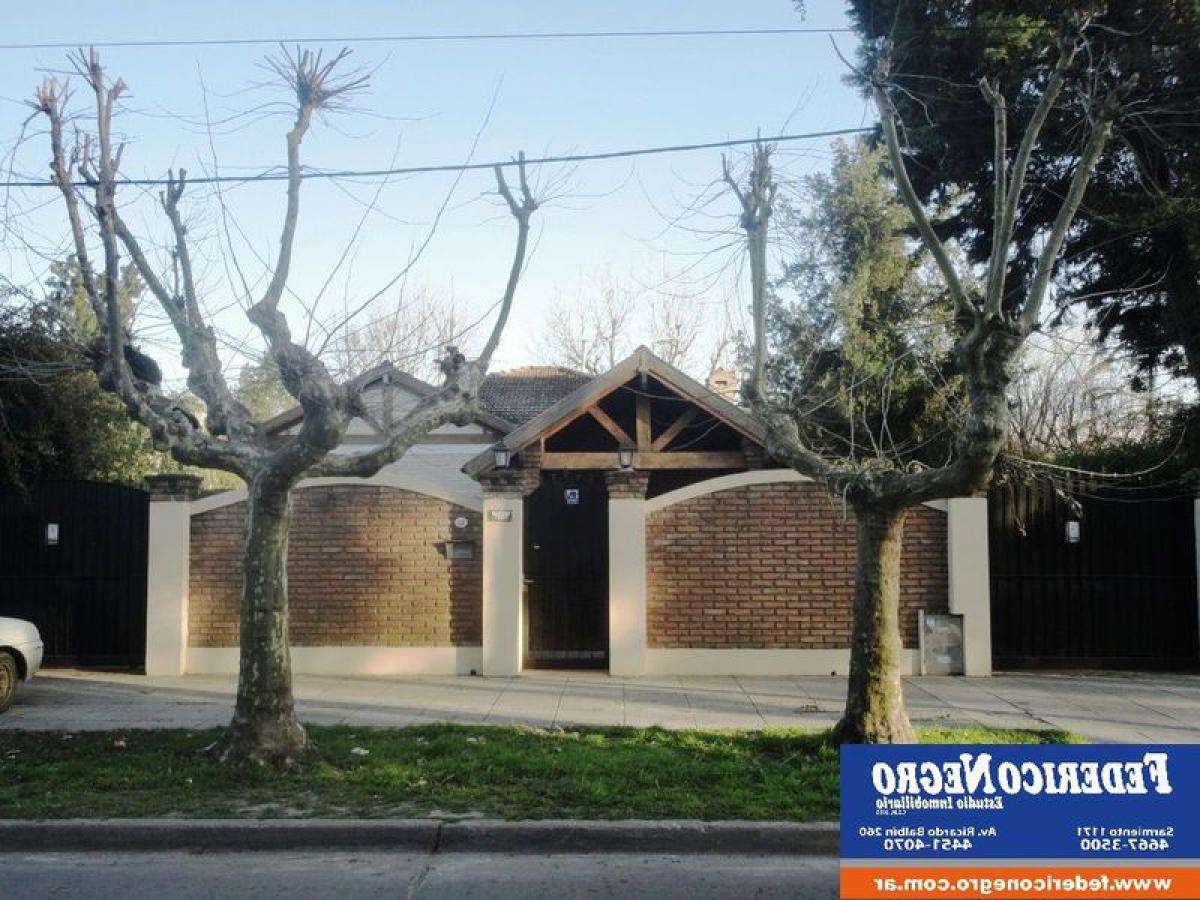 Дом с 3 спальнями в Сан Мигель, Аргентина № 18538