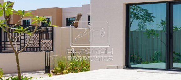 3 bedrooms Villa in Sharjah, UAE No. 65786 12