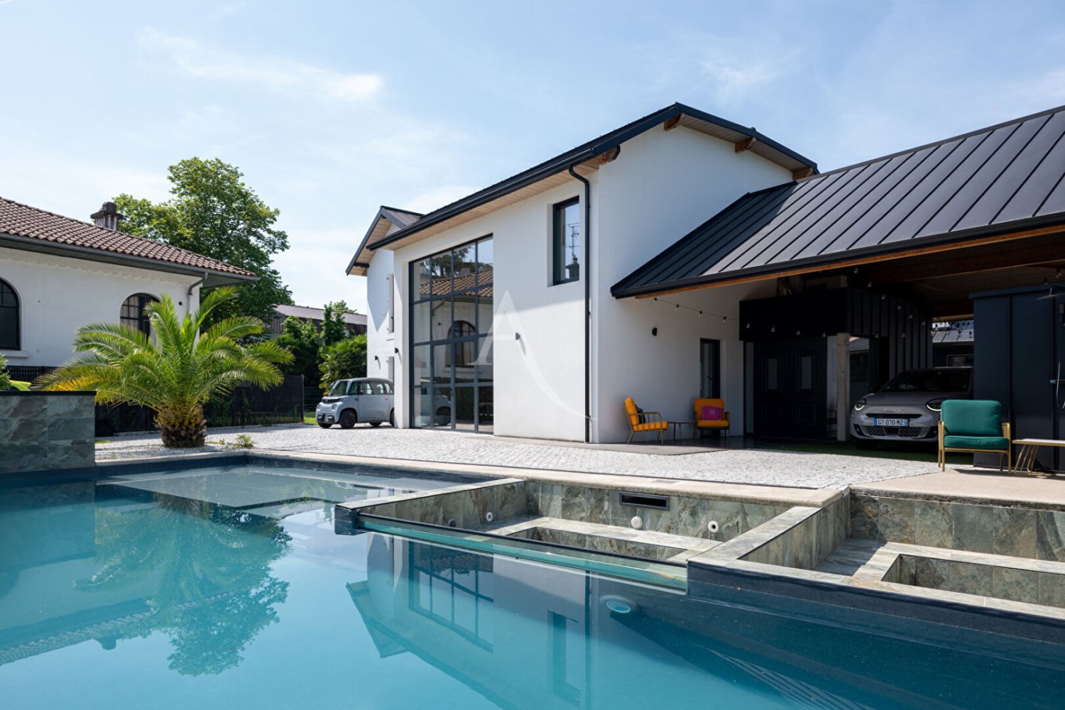 6 bedrooms House in Pau, France No. 330840