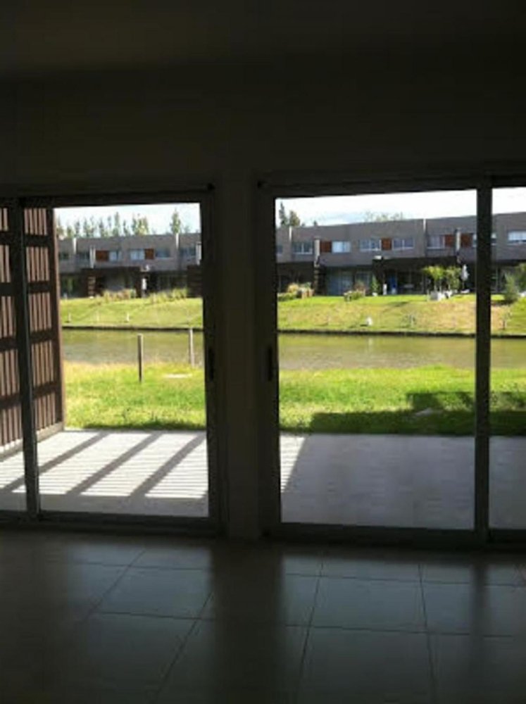 3 Schlafzimmer Haus in Tigre, Argentina, Nr. 51067