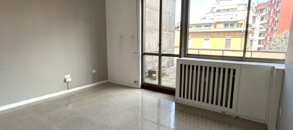 110m² Office in Varese, Italy No. 260608 7